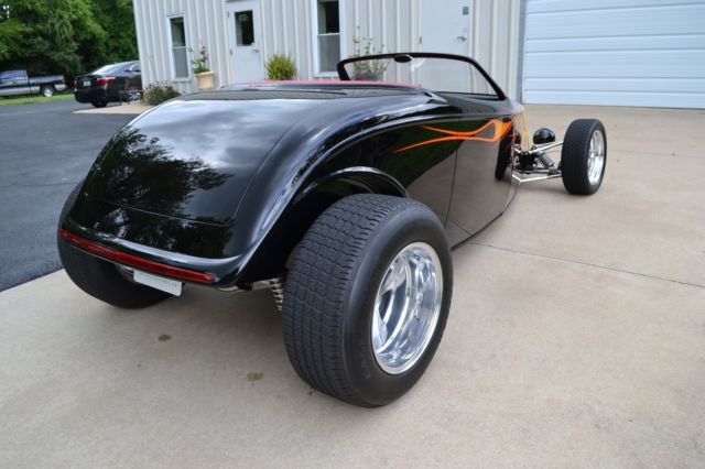 1933 Ford Roadster - photo 6