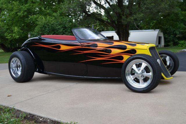 1933 Ford Roadster - photo 8
