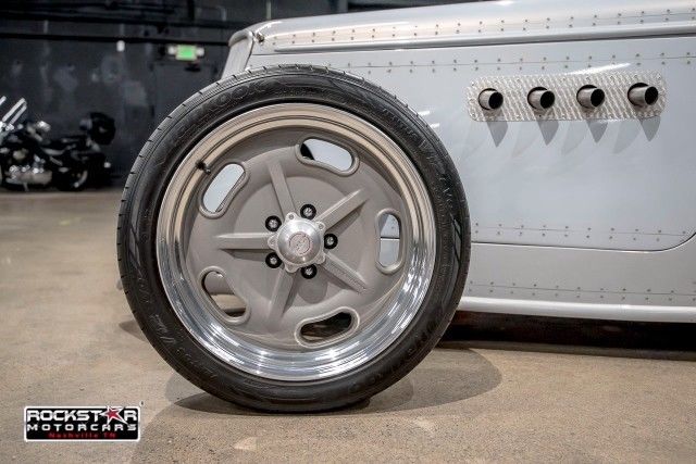 1933 Ford Roadster -- - photo 11