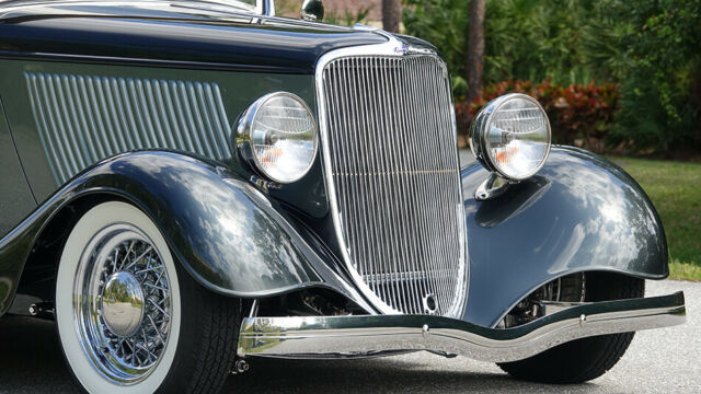1933 Ford Roadster - photo 12
