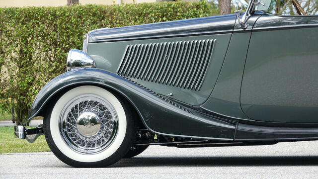 1933 Ford Roadster - photo 3