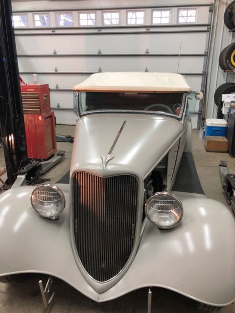 1933 FORD ROADSTER CUSTOM GIBBON BODY CONVERTIBLE 305 COMPLETE READY TO DRIVE 1933 Ford roadster