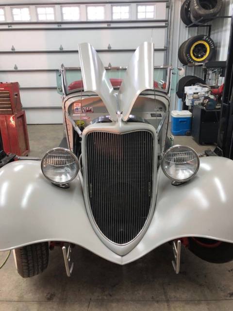 1933 Ford roadster - photo 3