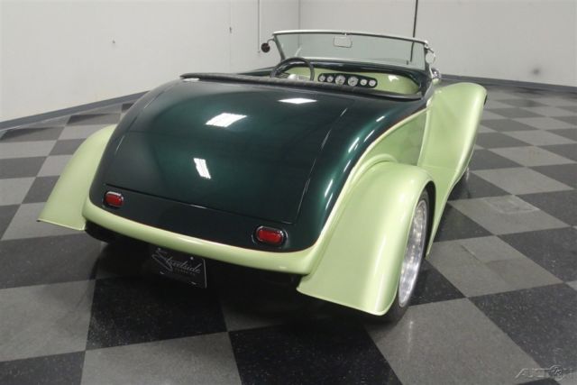 1933 Ford Roadster Replica - photo 12