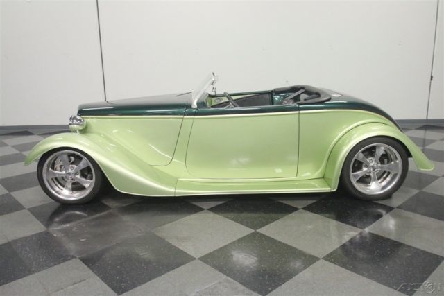 1933 Ford Roadster Replica - photo 2