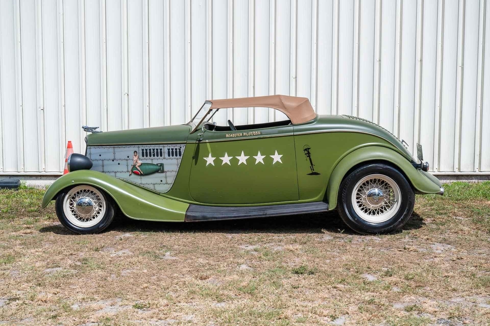 1933 Ford Roadster WWII Tribute, Downs Body & Chassis, Steel Fenders - photo 2