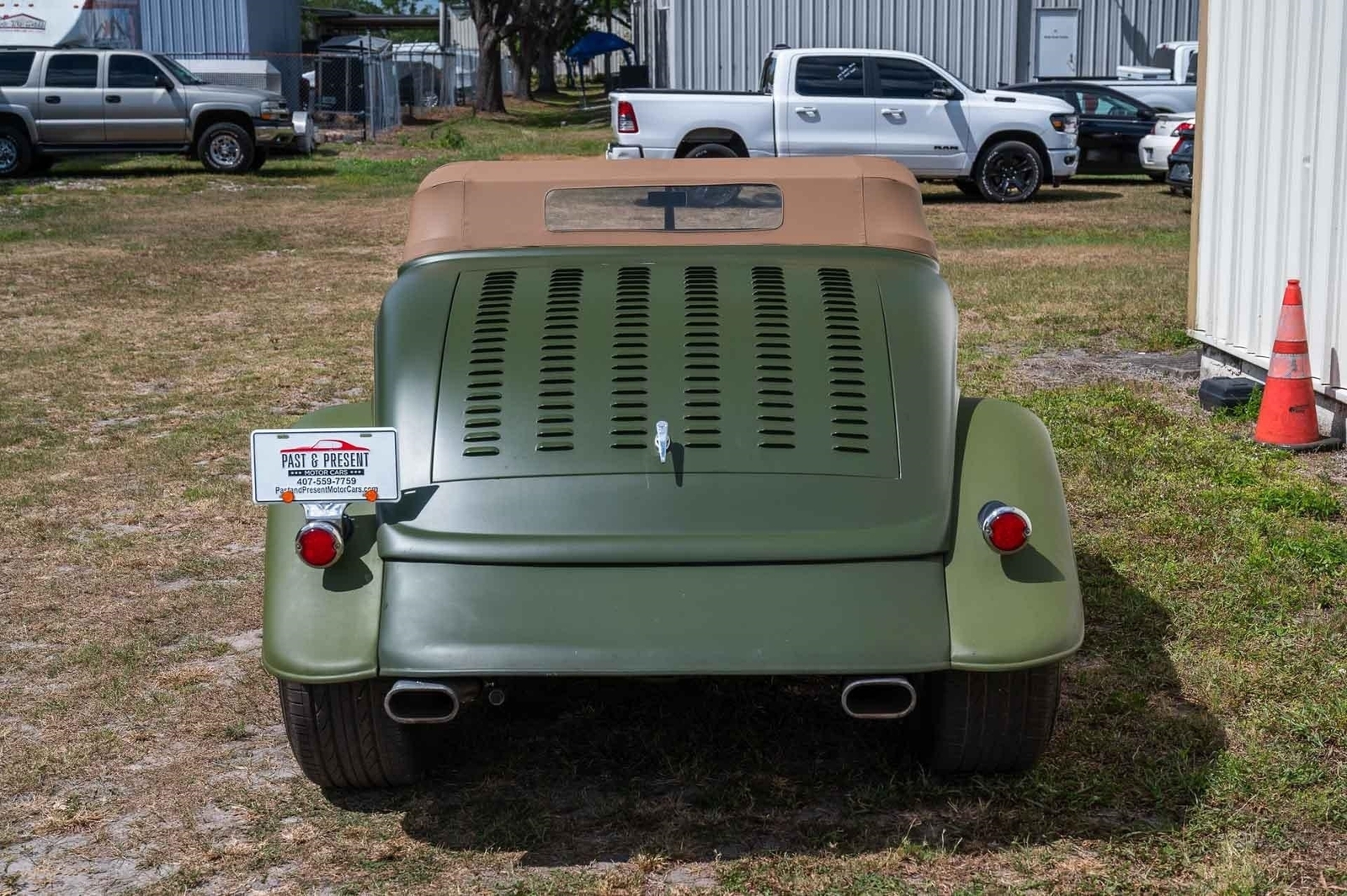 1933 Ford Roadster WWII Tribute, Downs Body & Chassis, Steel Fenders - photo 5