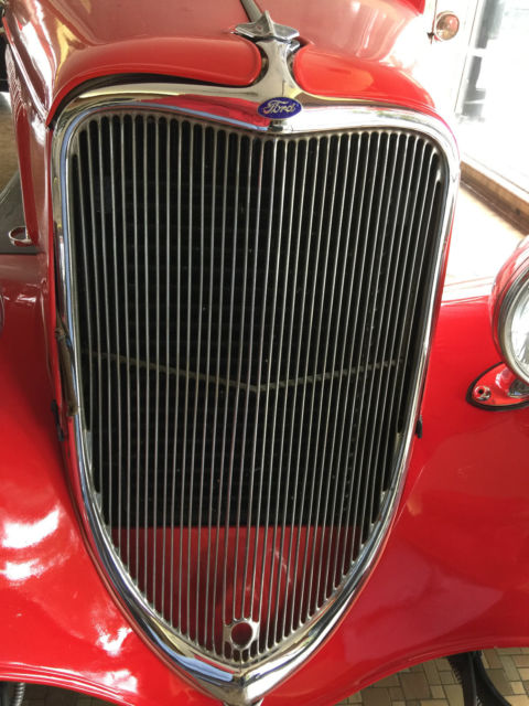 1933 Ford Sedan - photo 10