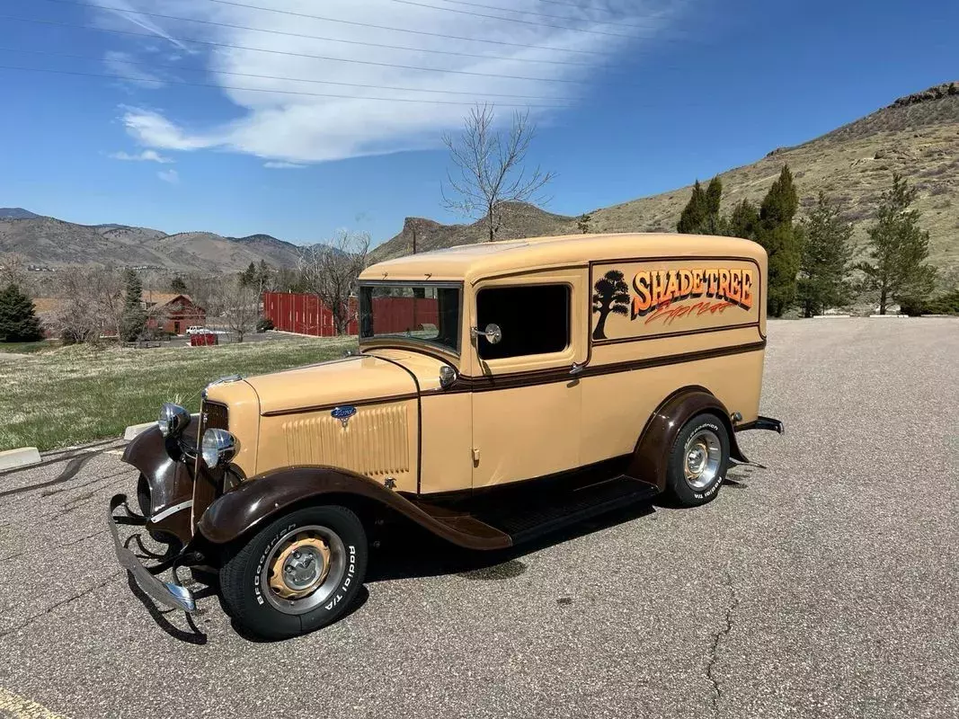 1933 Ford Sedan Delivery Wagon Very hard to find delivery 7,896 Miles Brown 1933 Ford Sedan Delivery Wagon Very hard to find delivery
