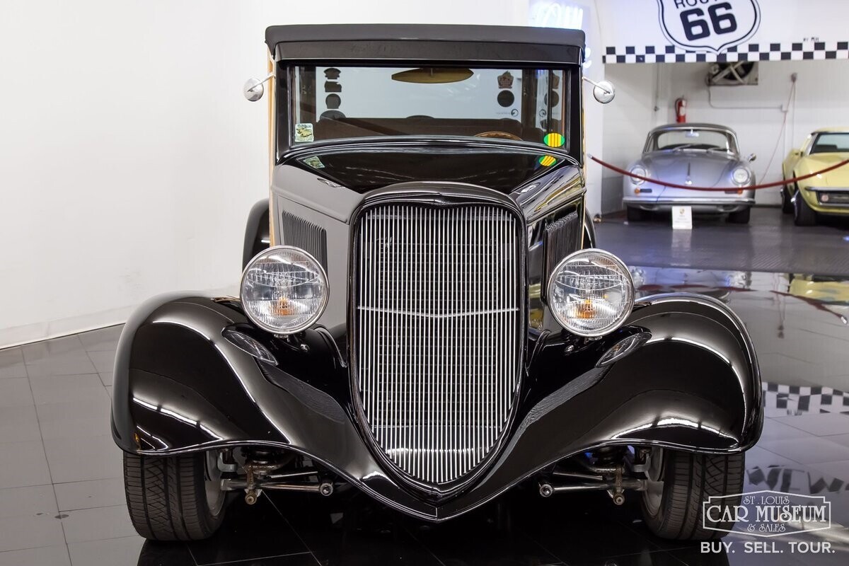 1933 Ford Woodie Street Rod Wagon - photo 4