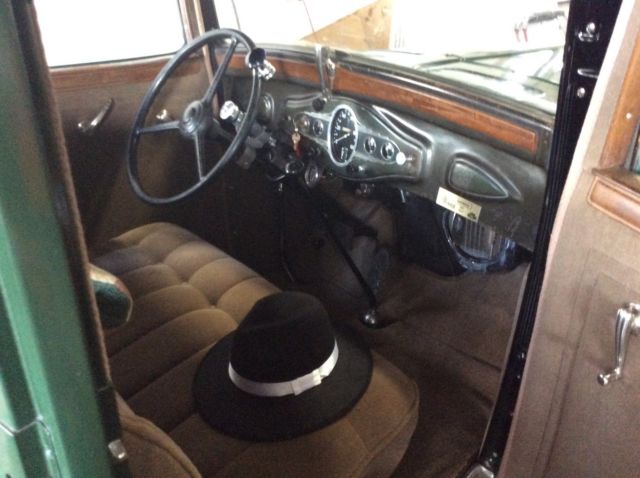 1933 Nash Big Six sedan - photo 5