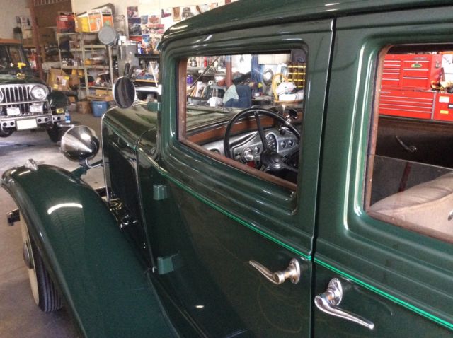 1933 Nash Big Six sedan - photo 6