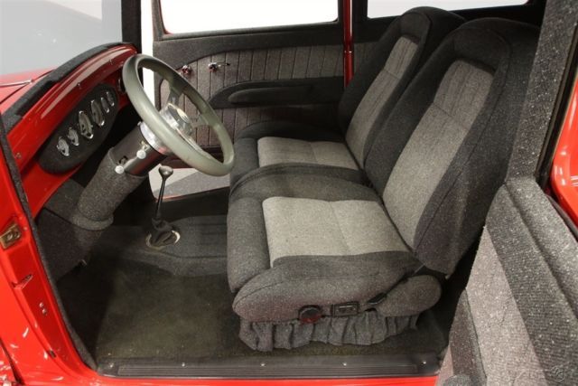 1933 Plymouth 2 Door Touring Sedan - photo 4