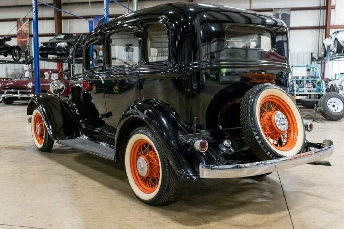 1933 Plymouth 4-Door Deluxe - photo 3