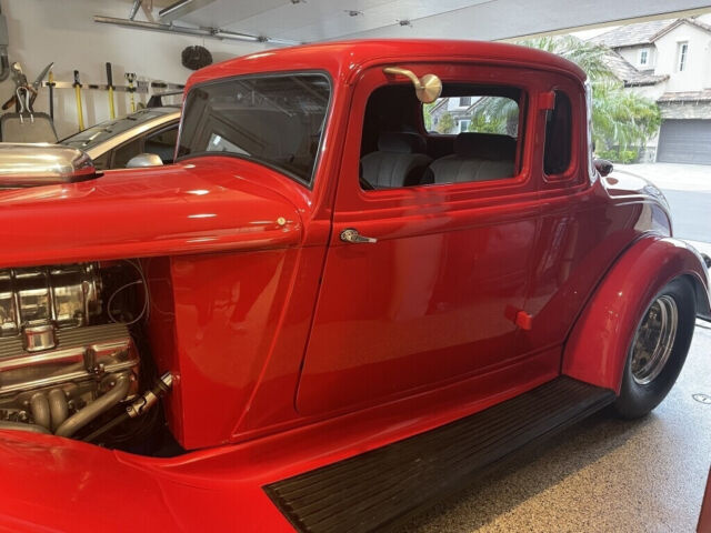 1933 Plymouth 5-Window Coupe - photo 3