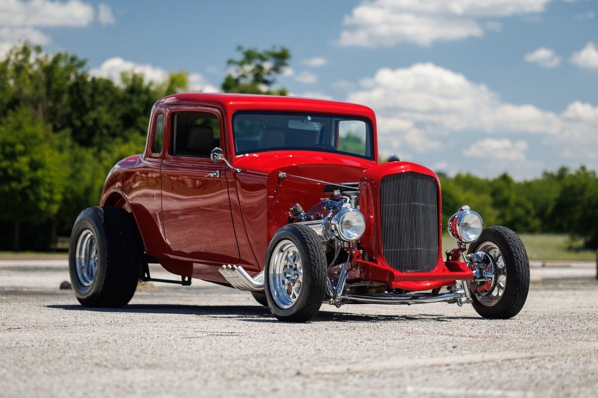 1933 Plymouth Custom HEMI Coupe - photo 5