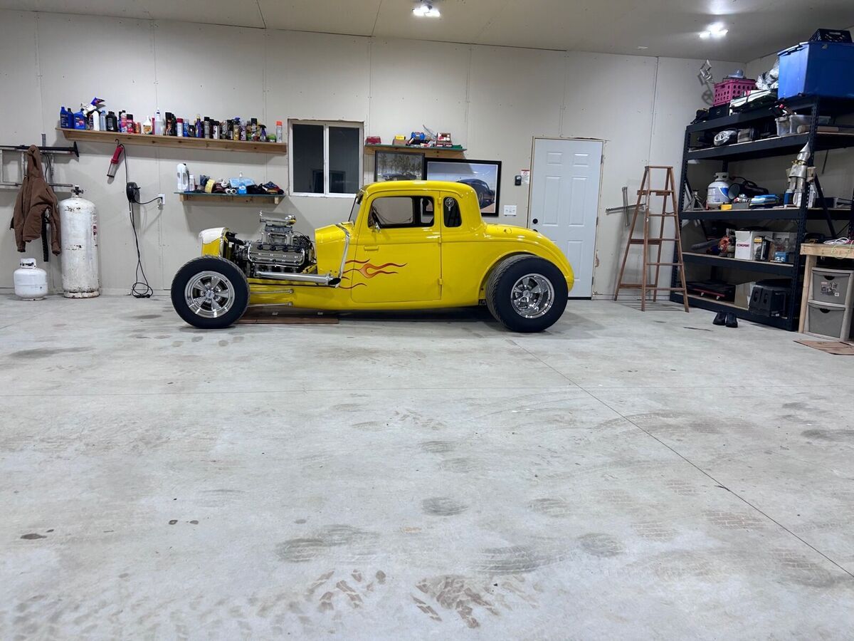 1933 Plymouth Model PC 5 window - photo 2
