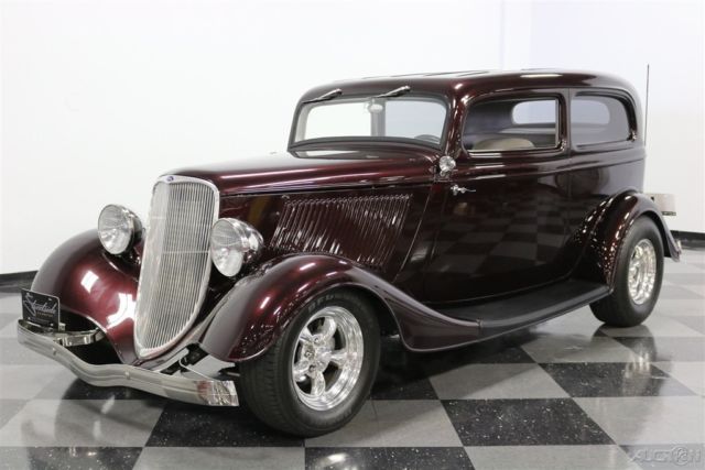1933 Ford Tudor Sedan - photo 5
