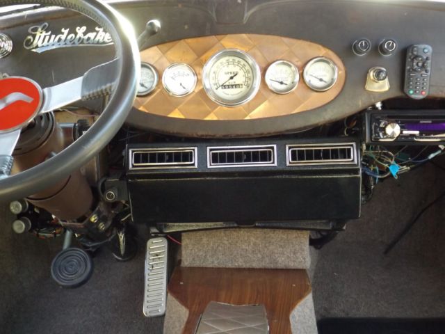 1933 Studebaker President - photo 12