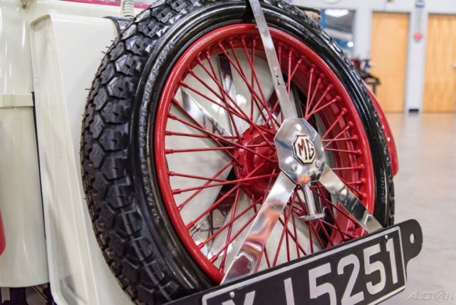 1933 MG Roadster - photo 10