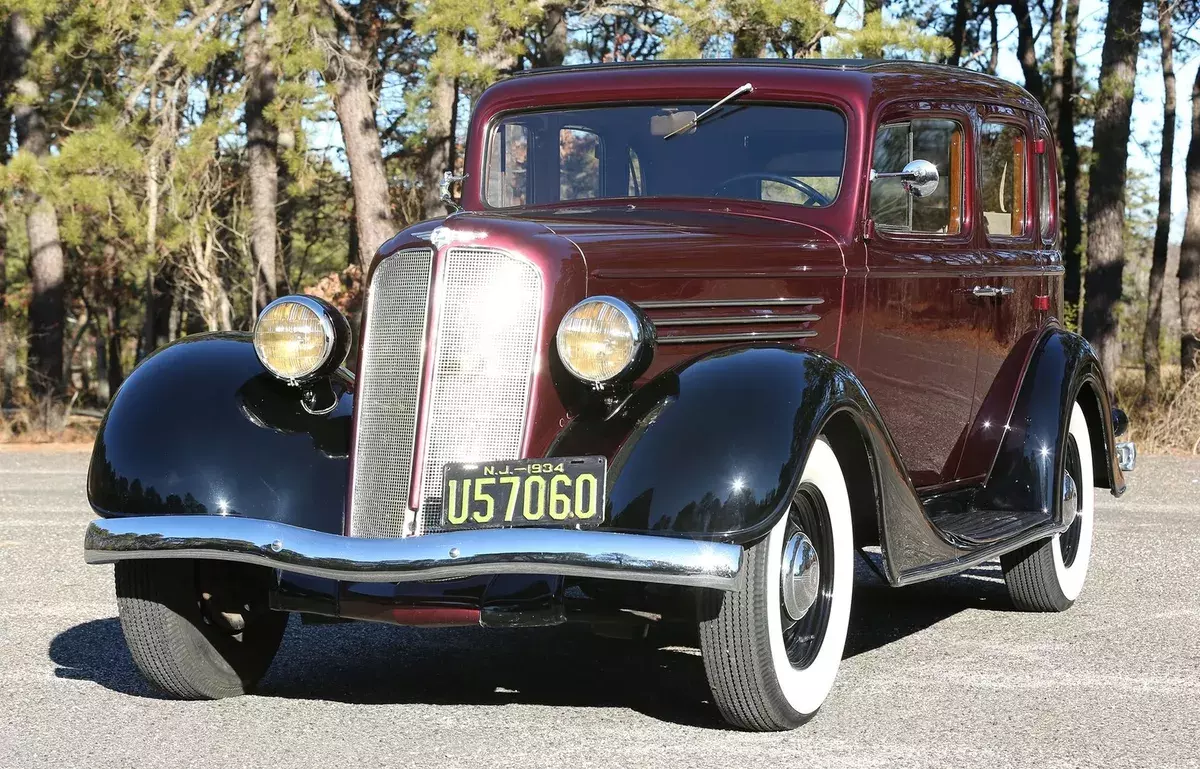 1934 Buick Model 41 - Straight Eight Engine 3 - Speed "Trunkback" Sedan! 1934 Buick Model 41