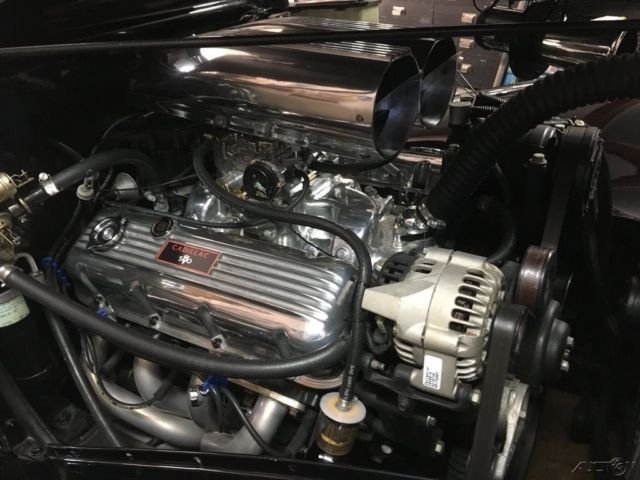 1934 Cadillac 355 D Town Sedan - photo 10