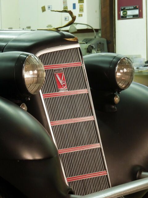 1934 Cadillac 355 D
