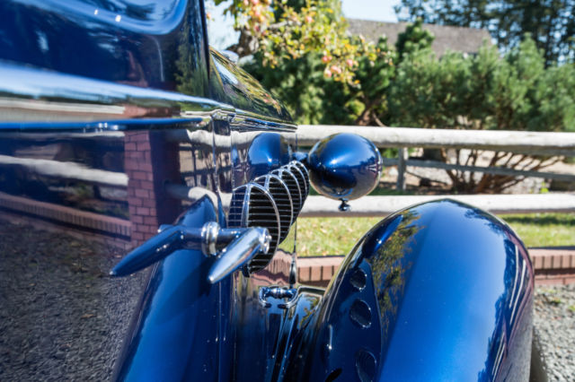 1934 Cadillac La Salle 4 Door Sedan - photo 4