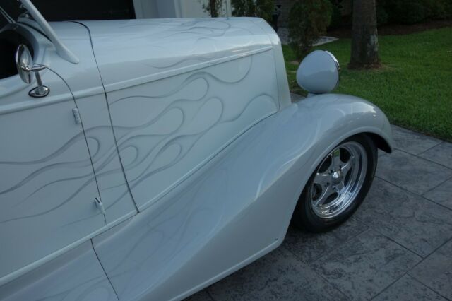 1934 Chevrolet 2 door/convertible - photo 9