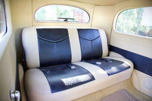 1934 Chevrolet Sedan Deluxe Not 1934 Ford - Custom Interior - photo 13