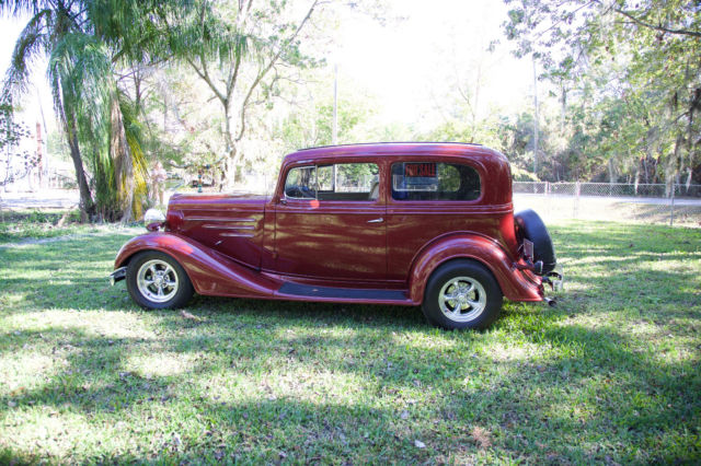 1934 Chevrolet Sedan Deluxe Not 1934 Ford - Custom Interior - photo 3