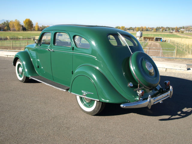 1934 DeSoto Airflow Sedan - photo 2