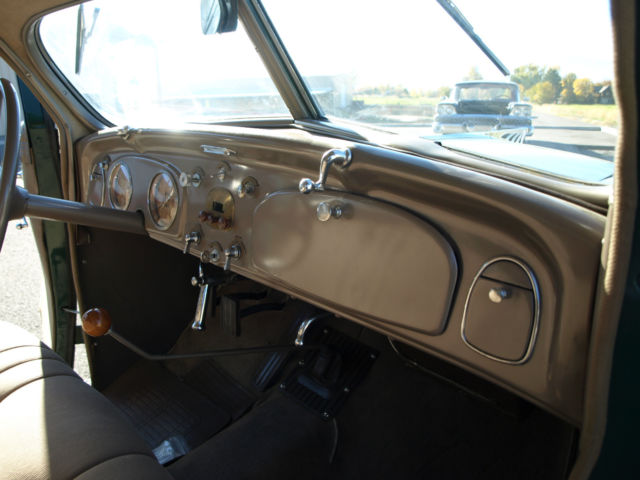 1934 DeSoto Airflow Sedan - photo 8