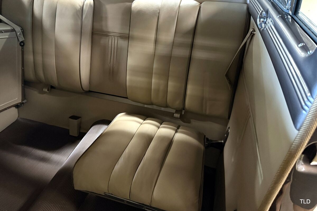 1934 DeSoto Series SE Airflow - photo 8