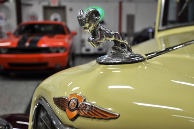 1934 Dodge Sedan 7-WINDOW CUSTOM STREET ROD - photo 10