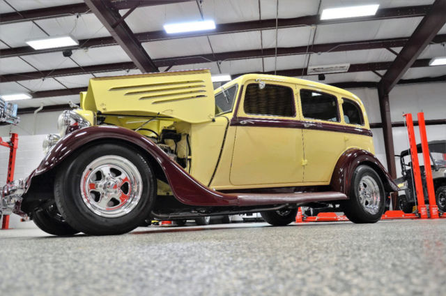 1934 Dodge Sedan 7-WINDOW CUSTOM STREET ROD - photo 7