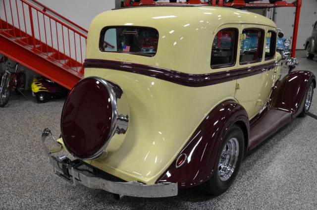 1934 Dodge Sedan 7-WINDOW CUSTOM STREET ROD - photo 9