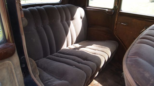 1934 Dodge Sedan - photo 12