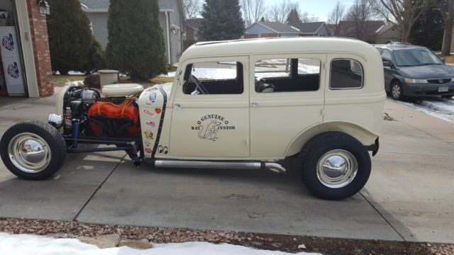 1934 Dodge Sedan - photo 2