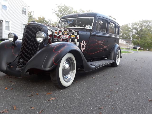 1934 DODGE SEDAN WITH A WORK FLATHEAD V8 SUICIDE FATMAN FRONT END AL LNEW!!!!!!! 1934 Dodge P300 V8350 CHEVY TRAINING