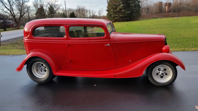 1934 Ford 2 Door sedan - photo 3