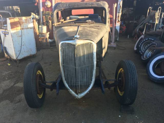 1934 Ford sedan - photo 6