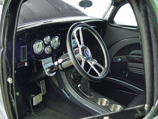 1934 Ford HOT ROD 3 WINDOW COUPE - photo 10