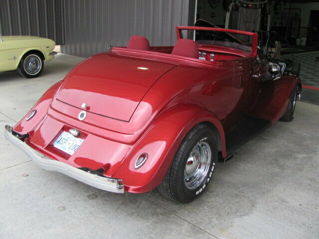 1934 Ford Cabriolet Convertible - photo 3