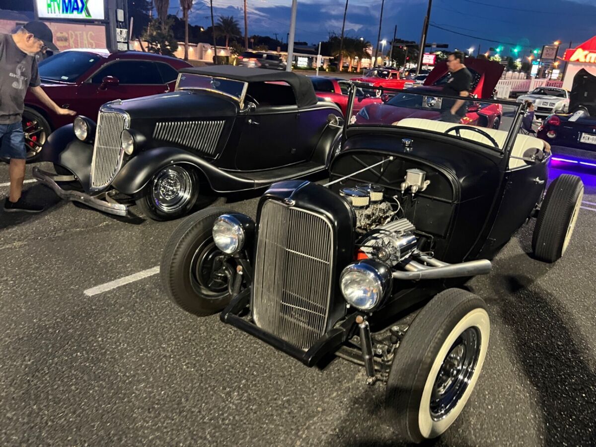 1934 Ford Cabriolet - photo 10