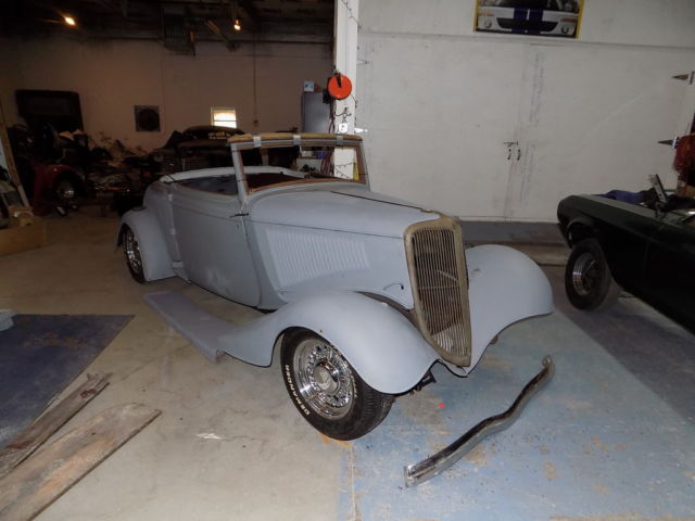 1934 Ford Model A cabriolet