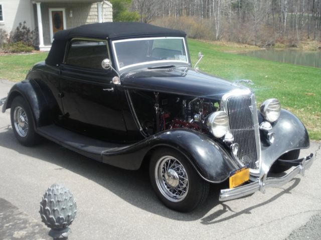 1934 Ford Cabriolet - photo 10