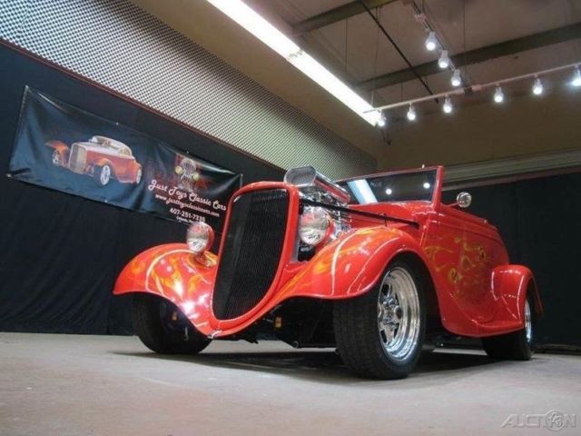 1934 Ford Cabriolet - photo 4