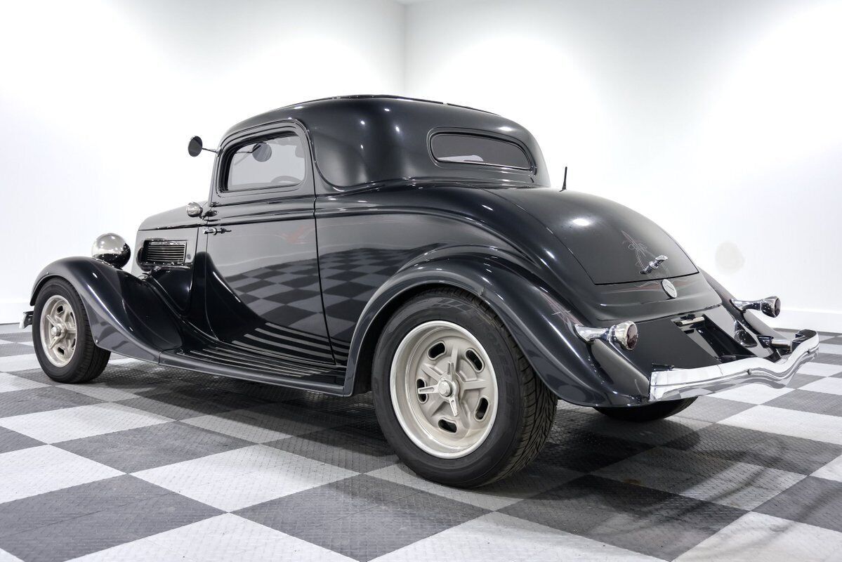 1934 Ford Coupe - photo 5