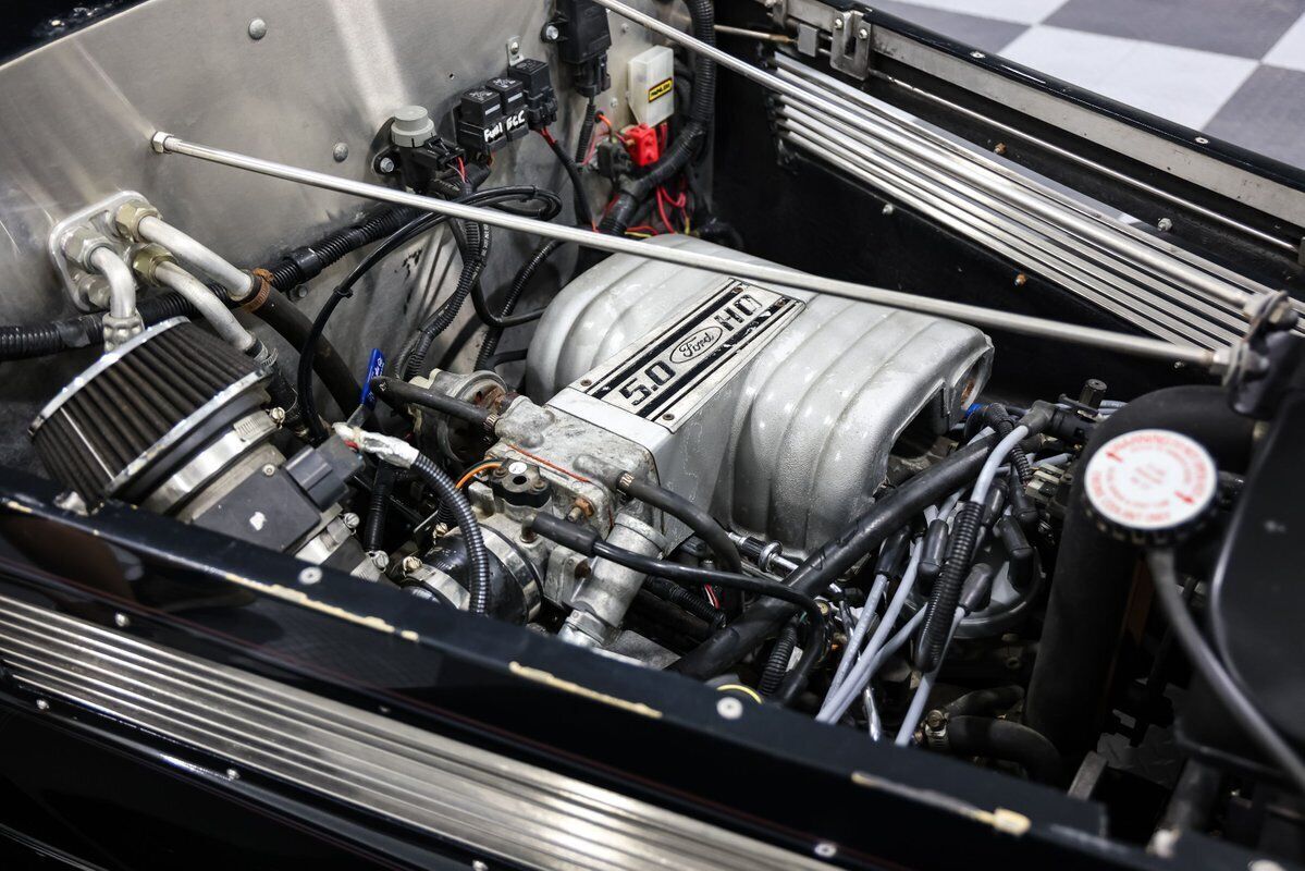1934 Ford Coupe - photo 9